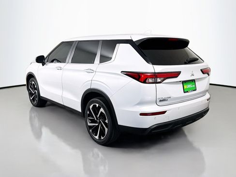 Used 2022 Mitsubishi Outlander ES AWD/4WD image 7