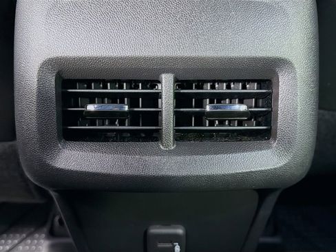Used 2023 Chevrolet Equinox RS w/ RS Leather Package AWD/4WD image 22