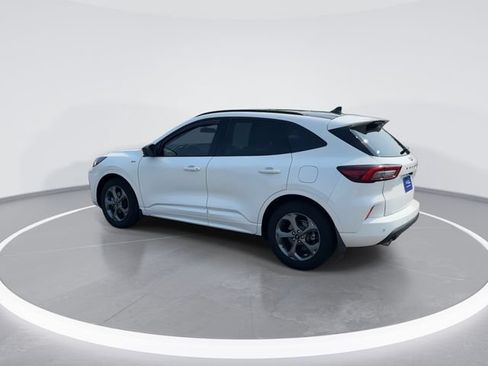 Certified 2023 Ford Escape ST-Line w/ Tech Pack #1 FWD image 5