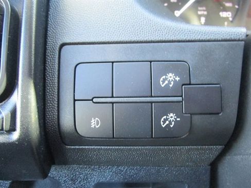 Used 2025 RAM ProMaster 2500 w/ Convenience Group image 34