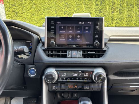 Used 2019 Toyota RAV4 XSE w/ Carpet Mat Package AWD/4WD image 25