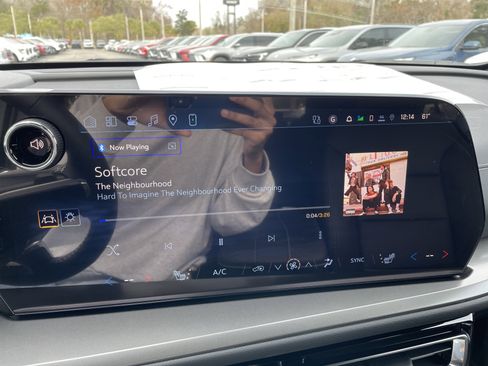 New 2026 Chevrolet Traverse LT w/ LPO, Floor Liner Package image 21