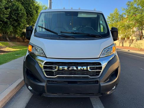 Used 2025 RAM ProMaster 2500 w/ U-Haul Equipment Group FWD image 8