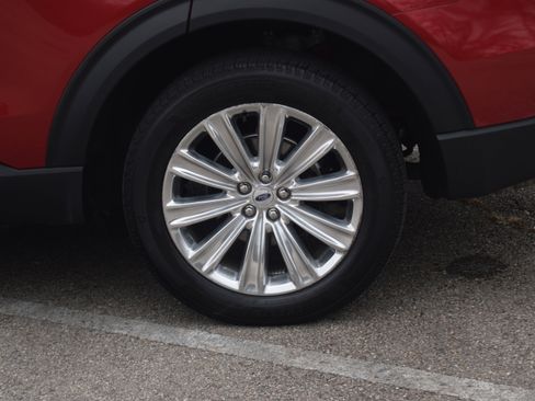 Used 2023 Ford Explorer Limited w/ Limited Technology Package image 30