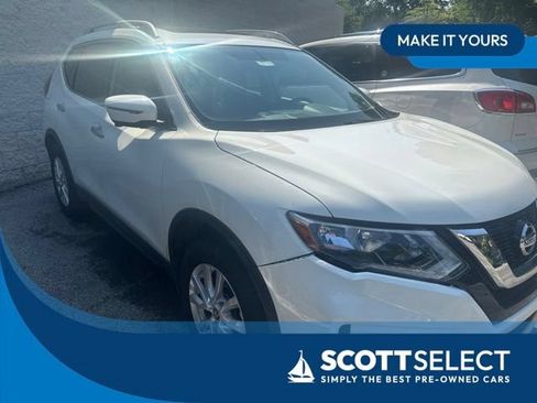 Used 2017 Nissan Rogue SV AWD/4WD image 1