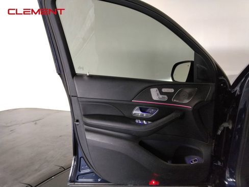 Used 2022 Mercedes-Benz GLS 450 4MATIC image 27