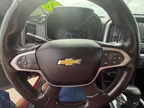 Used 2018 Chevrolet Colorado LT w/ LT Convenience Package AWD/4WD image 17