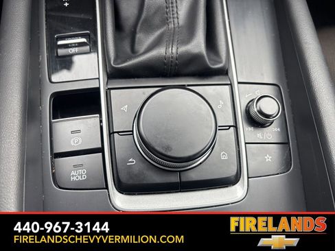 Used 2020 MAZDA MAZDA3 Sedan image 22