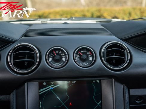 Used 2018 Ford Mustang Shelby GT350R w/ GT350R Equipment Group 920A image 37