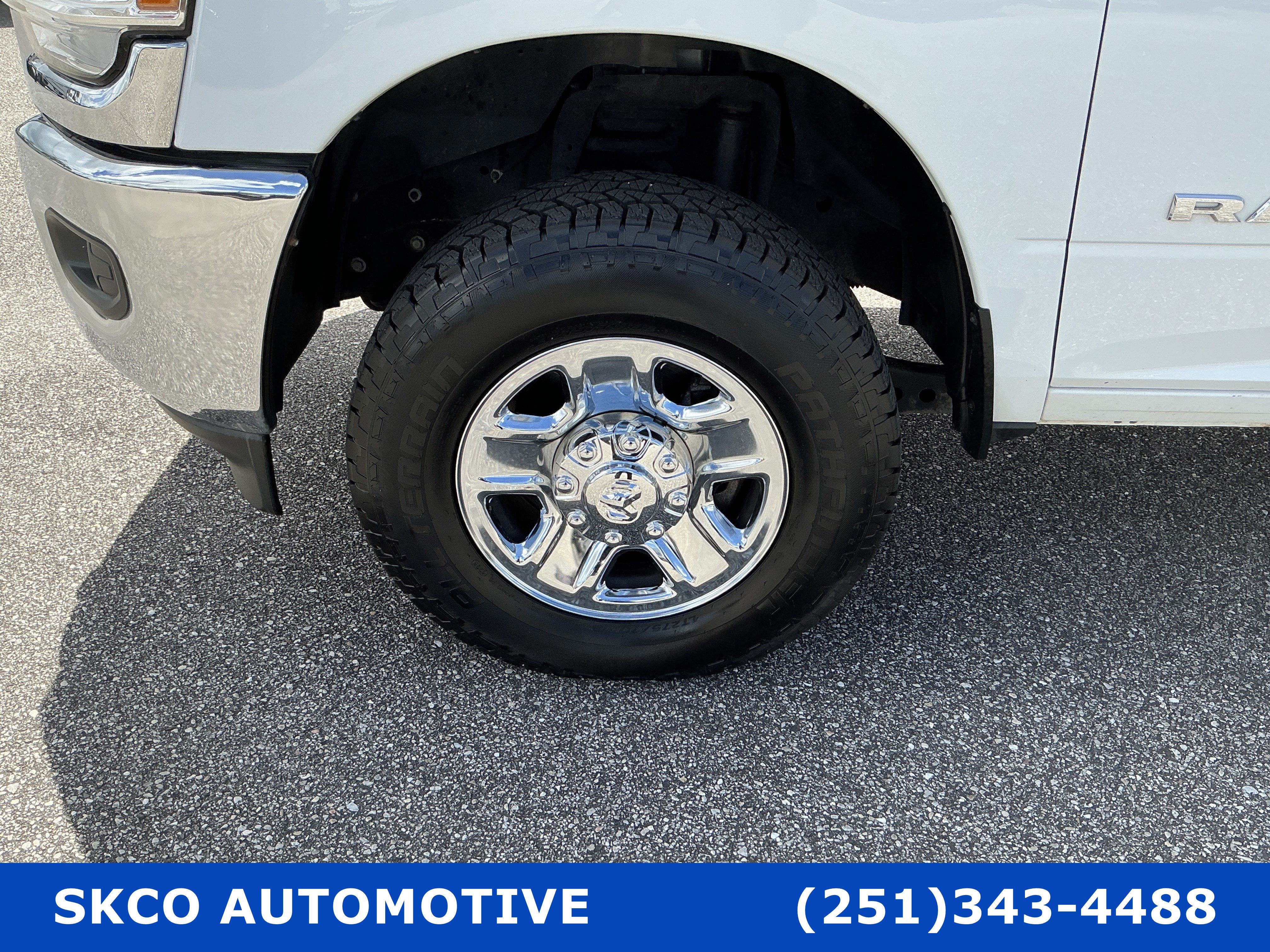 Used 2022 RAM 2500 Big Horn w/ Snow Chief Group AWD/4WD image 9