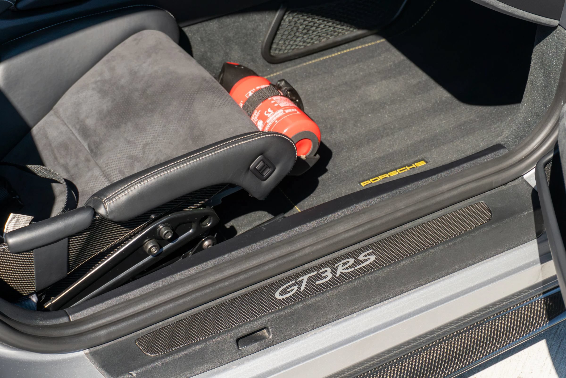 Used 2019 Porsche 911 GT3 RS RWD image 13
