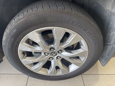 Used 2026 Toyota Grand Highlander Limited image 13