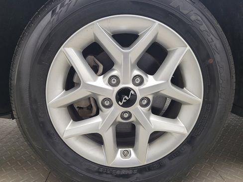 Used 2024 Kia Soul LX w/ Option Group 015 image 31