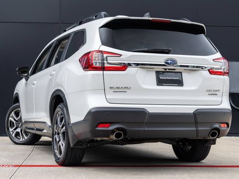 Used 2025 Subaru Ascent Limited AWD/4WD image 6