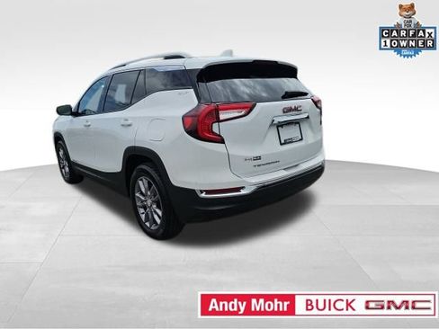 Used 2024 GMC Terrain SLT FWD image 15