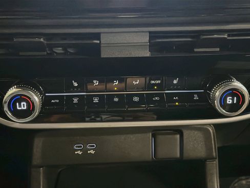 Used 2024 Honda Prologue EX image 23