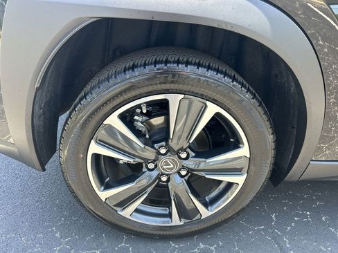 Used 2024 Lexus UX 250h FWD image 31