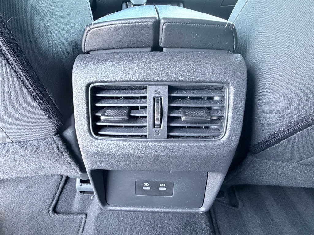 Used 2025 Nissan Rogue SV FWD image 27