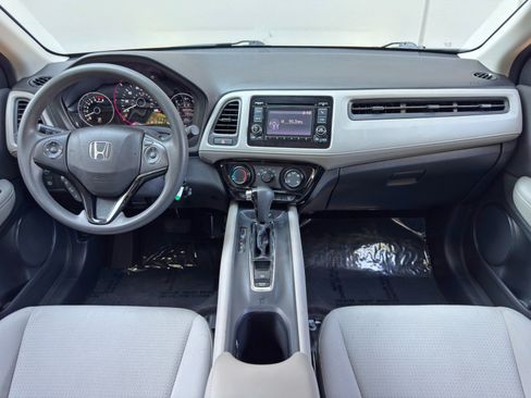 Used 2020 Honda HR-V LX image 11