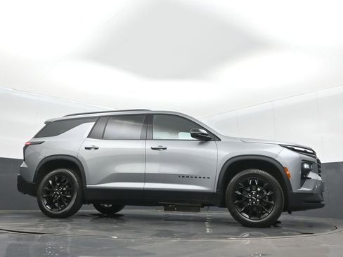 Used 2024 Chevrolet Traverse LT w/ Midnight/Sport Edition FWD image 29