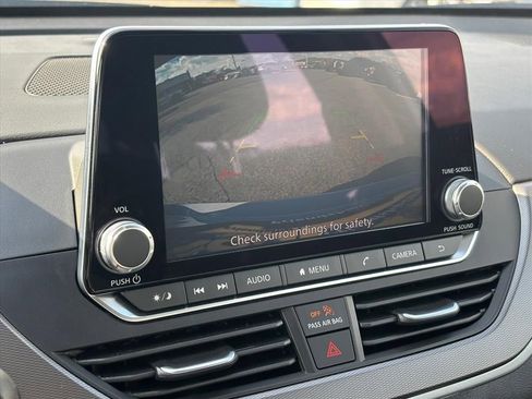 Used 2024 Nissan Altima 2.5 SR image 4