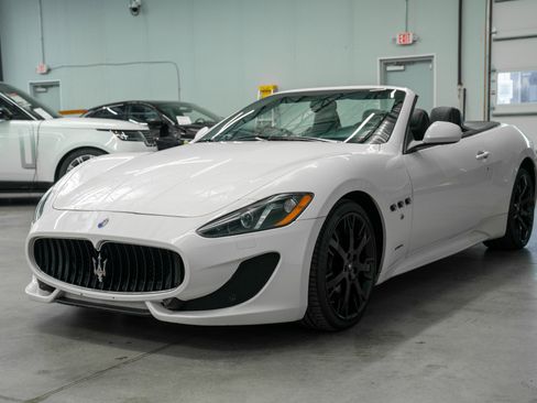 Used 2016 Maserati GranTurismo Sport RWD image 5