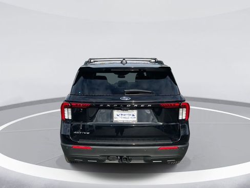 New 2026 Ford Explorer Active image 5