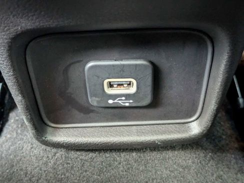 Used 2020 Jeep Compass Latitude FWD image 14