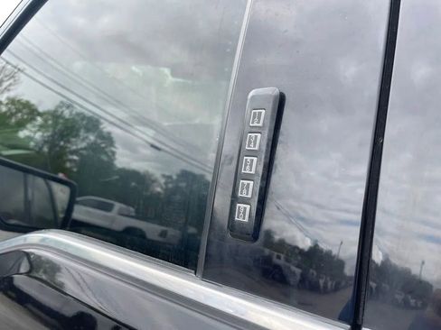 Used 2021 Ford F150 Lariat w/ Max Trailer Tow Package AWD/4WD image 12