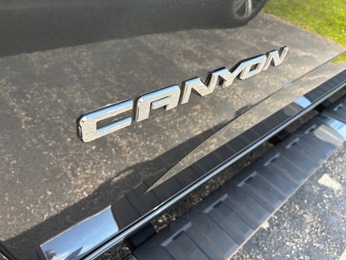 Used 2016 GMC Canyon SLT w/ Trailering Package RWD image 29