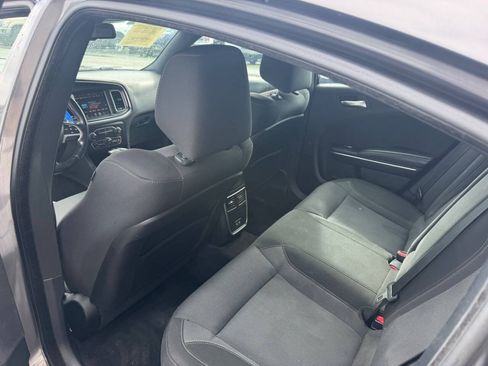 Used 2016 Dodge Charger R/T RWD image 10