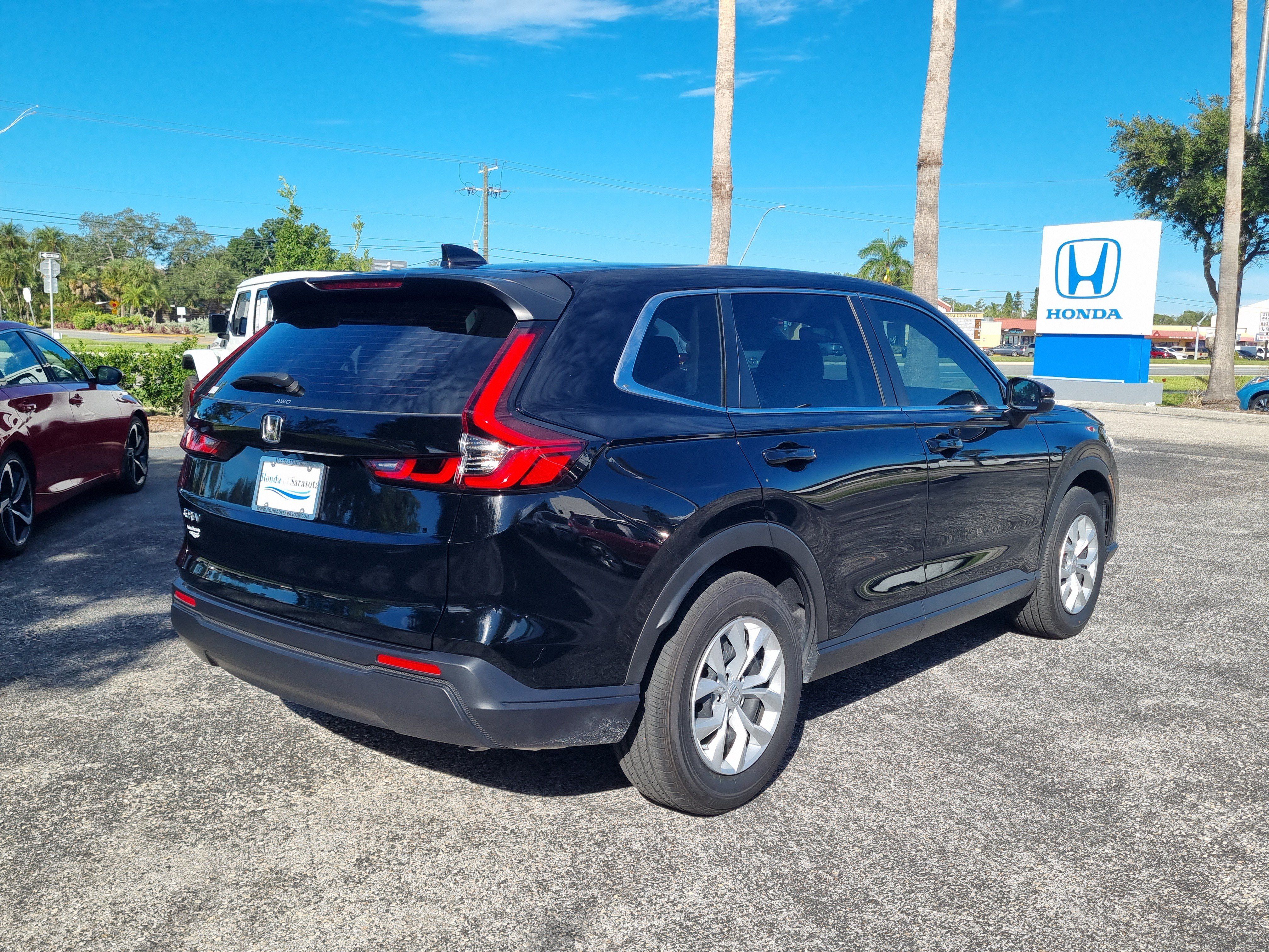 Used 2024 Honda CR-V LX image 7