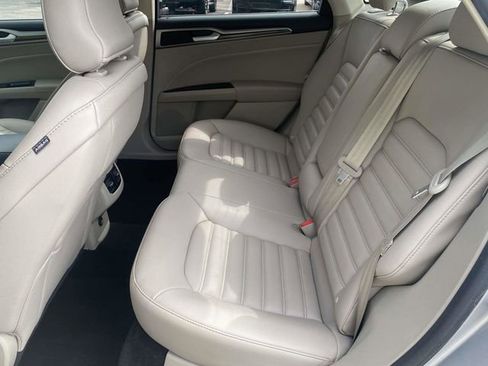 Certified 2019 Ford Fusion SEL image 17