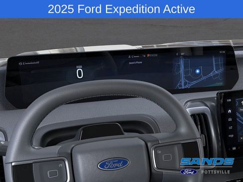 New 2025 Ford Expedition Active image 13