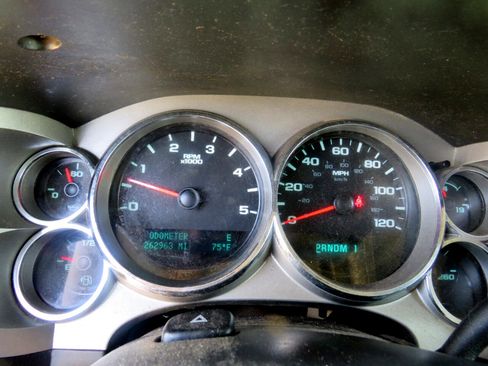 Used 2013 Chevrolet Silverado 3500 LT image 11