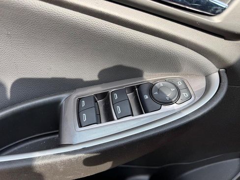 Used 2025 Chevrolet Malibu RS image 17