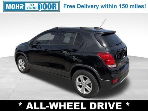 Used 2021 Chevrolet Trax LT AWD/4WD image 3