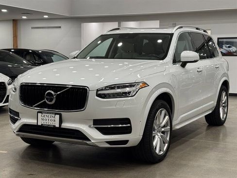 Used 2016 Volvo XC90 T8 Momentum w/ Vision Package image 1