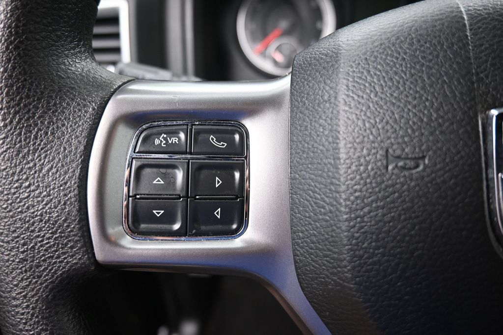 Used 2024 RAM 1500 Warlock AWD/4WD image 19