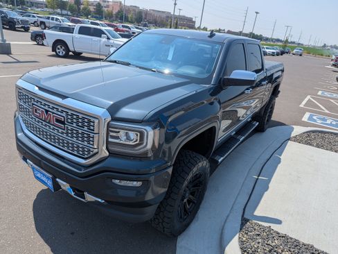 Used 2017 GMC Sierra 1500 Denali AWD/4WD image 8