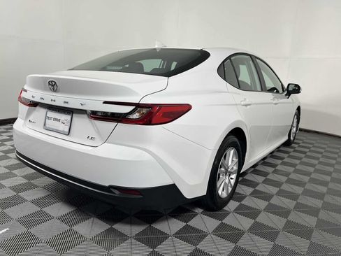 Used 2025 Toyota Camry LE FWD image 7