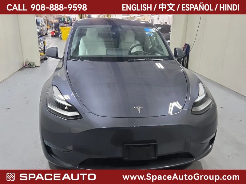Used 2023 Tesla Model Y Long Range AWD/4WD image 1