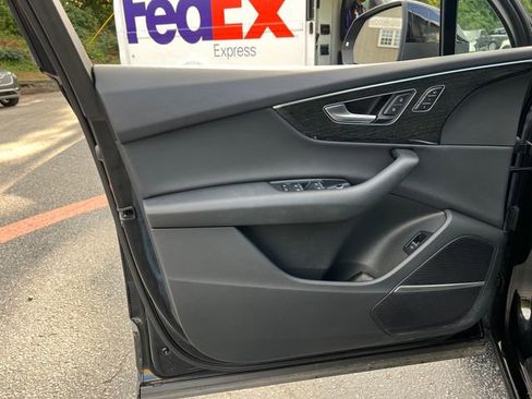 Used 2022 Audi Q7 3.0T Premium Plus image 10