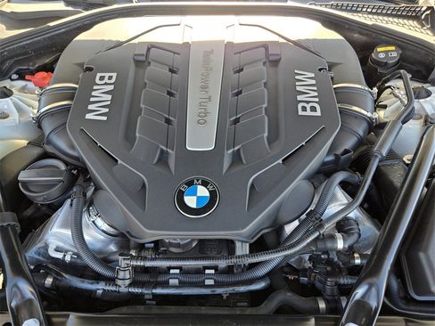 Used 2016 BMW 550i xDrive 550i xDrive image 31