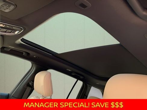 New 2025 Jeep Grand Cherokee Limited w/ Black Appearance Package image 30