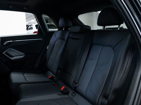 Used 2024 Audi Q3 2.0T Premium Plus w/ Premium Plus Package image 21