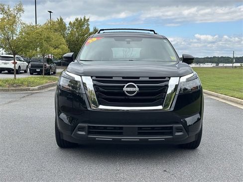 Certified 2025 Nissan Pathfinder SV w/ SV Premium Package image 2