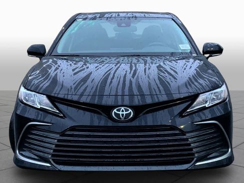 Used 2024 Toyota Camry LE FWD image 4