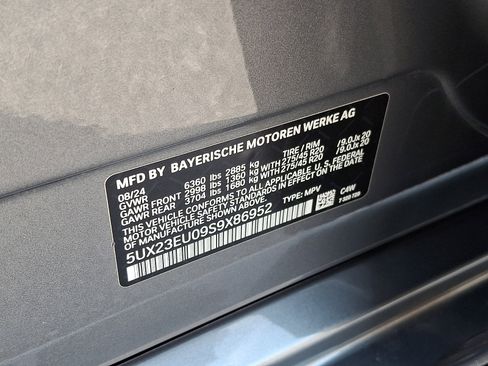 Used 2025 BMW X5 xDrive40i w/ M Sport Package image 26