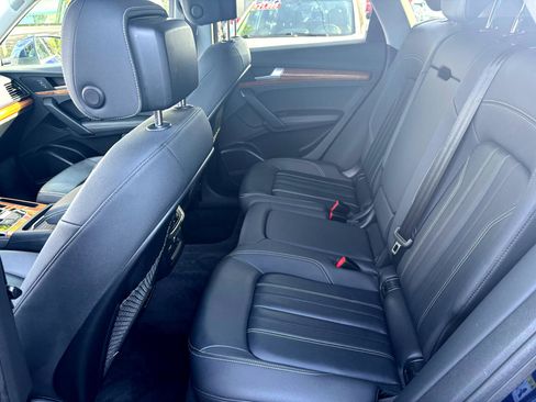 Used 2021 Audi Q5 2.0T Premium Plus w/ Premium Plus Package image 9